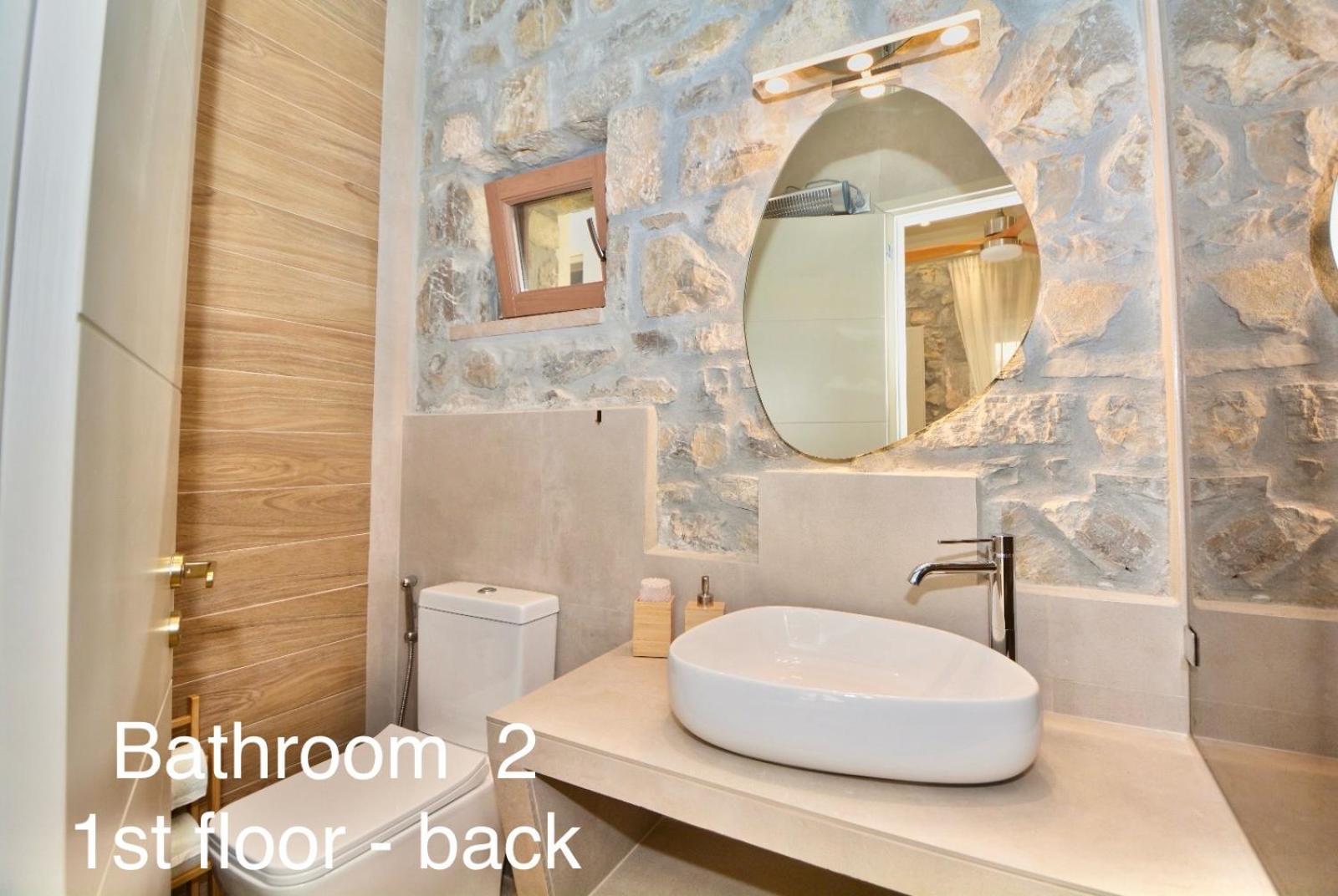 Sea-Front Jacuzzi&Garden Luxury Rock Villa Ermioni Exterior foto
